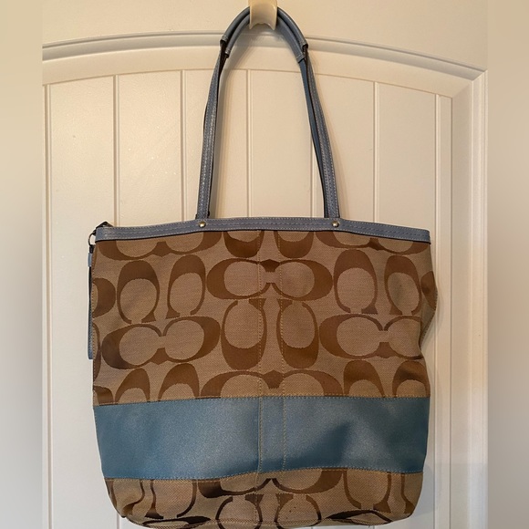 👜 Coach tote with canvas/leather trim. GUC. - Picture 4 of 7